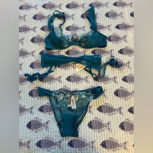 Adore me lingerie set